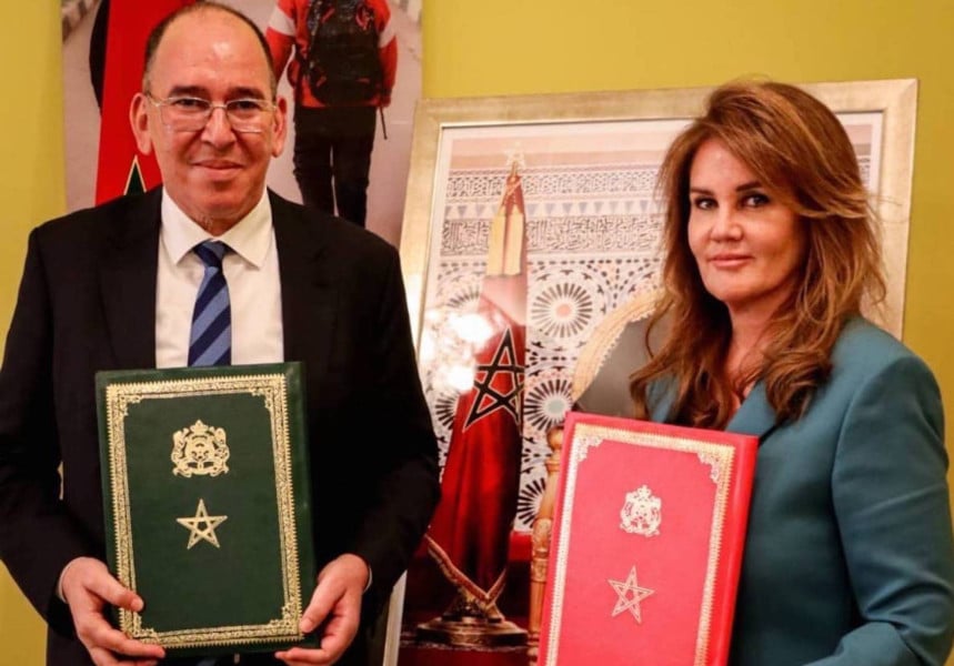 اتفاقیة شراكة بین العصبة المغربیة لحمایة الطفولة ووكالة الإنعاش والتنمیة الاقتصادیة والاجتماعیة في أقاليم الجنوب بالمملكة اتفاقیة شراكة بین العصبة المغربیة لحمایة الطفولة ووكالة الإنعاش والتنمیة الاقتصادیة والاجتماعیة في أقاليم الجنوب بالمملكة