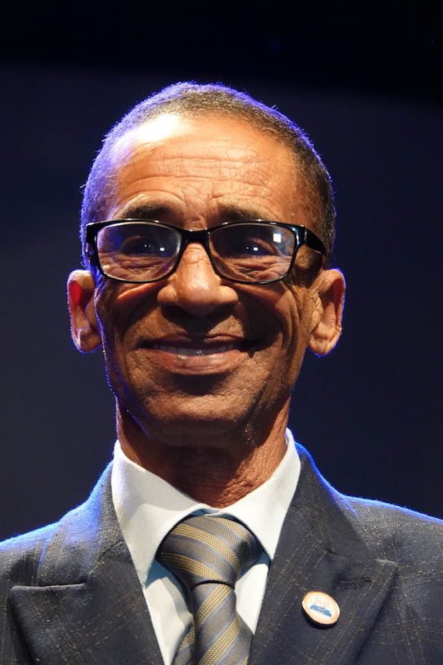 الدورة 14لمهرجان مكناس للدراما التلفزية تكرم سعيدة باعدي وإبراهيم خاي ورئيس جماعة مكناس يعد الساكنة المكناسية بتشييد المسرح الكبير على مساحة هكتارين الدورة 14لمهرجان مكناس للدراما التلفزية تكرم سعيدة باعدي وإبراهيم خاي ورئيس جماعة مكناس يعد الساكنة المكناسية بتشييد المسرح الكبير على مساحة هكتارين