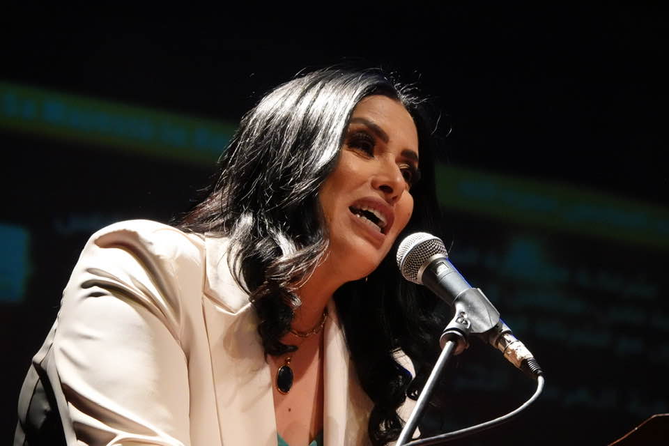 الدورة 14لمهرجان مكناس للدراما التلفزية تكرم سعيدة باعدي وإبراهيم خاي ورئيس جماعة مكناس يعد الساكنة المكناسية بتشييد المسرح الكبير على مساحة هكتارين الدورة 14لمهرجان مكناس للدراما التلفزية تكرم سعيدة باعدي وإبراهيم خاي ورئيس جماعة مكناس يعد الساكنة المكناسية بتشييد المسرح الكبير على مساحة هكتارين