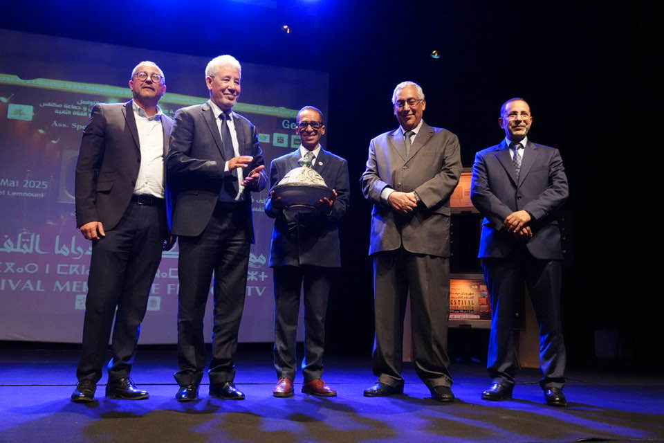 الدورة 14لمهرجان مكناس للدراما التلفزية تكرم سعيدة باعدي وإبراهيم خاي ورئيس جماعة مكناس يعد الساكنة المكناسية بتشييد المسرح الكبير على مساحة هكتارين الدورة 14لمهرجان مكناس للدراما التلفزية تكرم سعيدة باعدي وإبراهيم خاي ورئيس جماعة مكناس يعد الساكنة المكناسية بتشييد المسرح الكبير على مساحة هكتارين