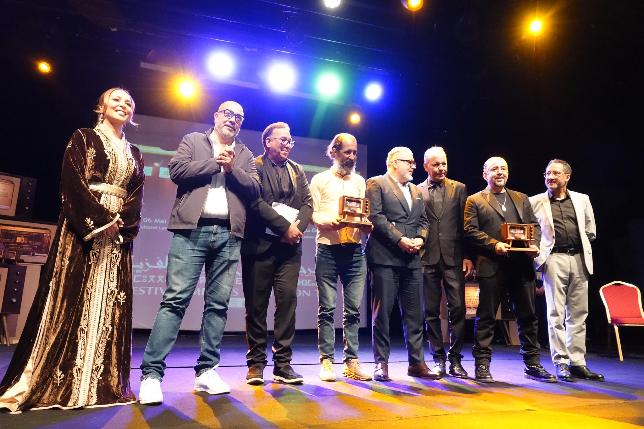 في نسخة ناجحة إسدال الستار على الدورة 14 من مهرجان مكناس للدراما والتلفزيون: تألق درامي وتكريم للإبداع المغربي تتويجات واعترافات بابداع فني واعد في نسخة ناجحة إسدال الستار على الدورة 14 من مهرجان مكناس للدراما والتلفزيون: تألق درامي وتكريم للإبداع المغربي تتويجات واعترافات بابداع فني واعد