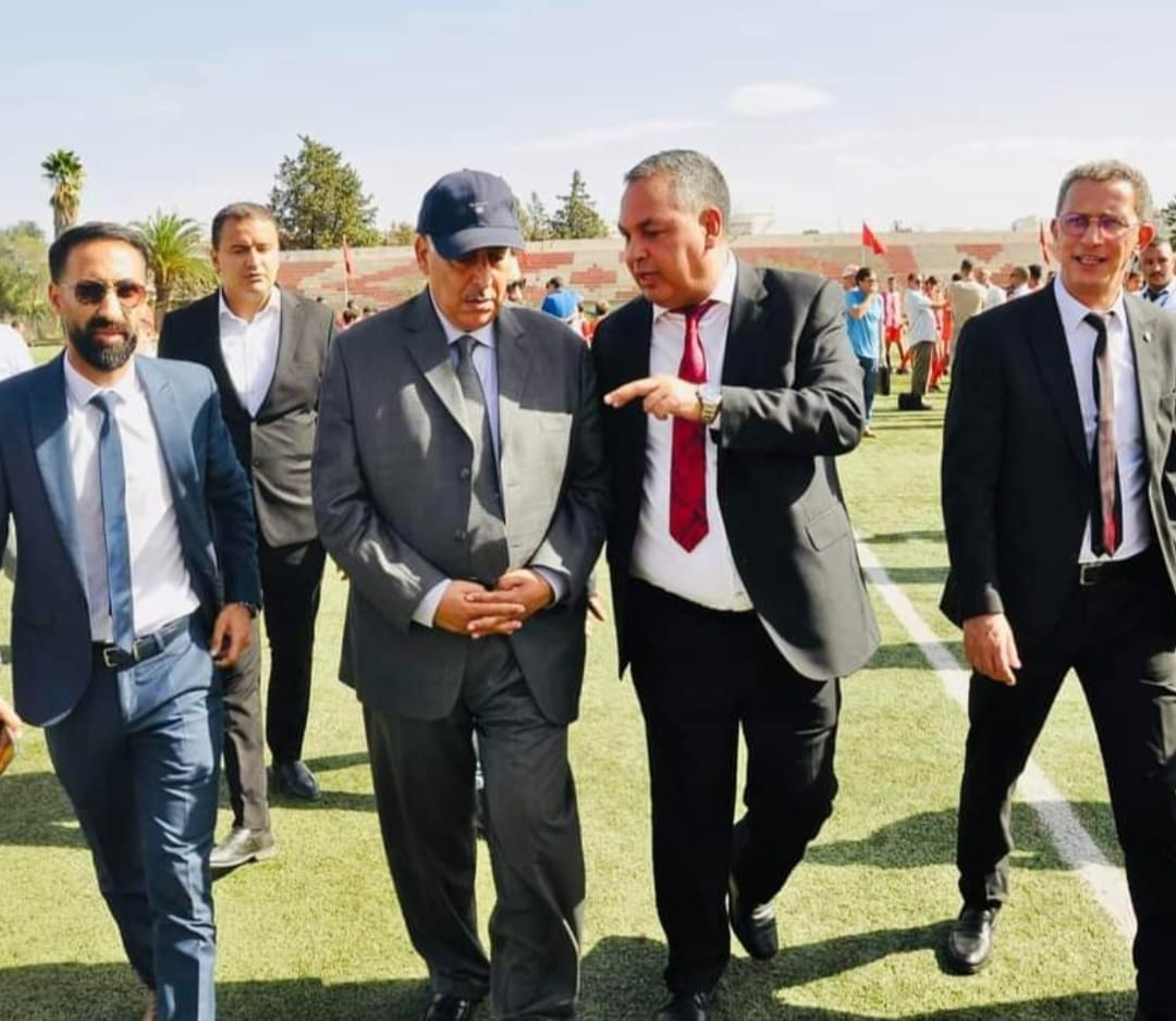 الثقة المولوية تزكي القيادة الإدارية لعامل عمالة مكناس السيد عبد الغني الصبار. الثقة المولوية تزكي القيادة الإدارية لعامل عمالة مكناس السيد عبد الغني الصبار.