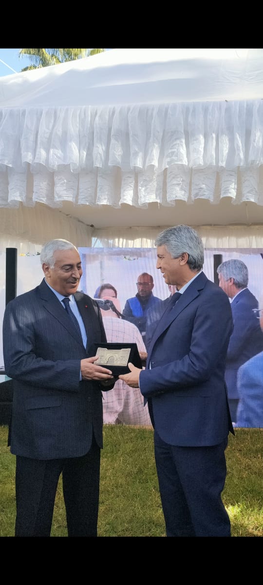 الثقة المولوية تزكي القيادة الإدارية لعامل عمالة مكناس السيد عبد الغني الصبار. الثقة المولوية تزكي القيادة الإدارية لعامل عمالة مكناس السيد عبد الغني الصبار.