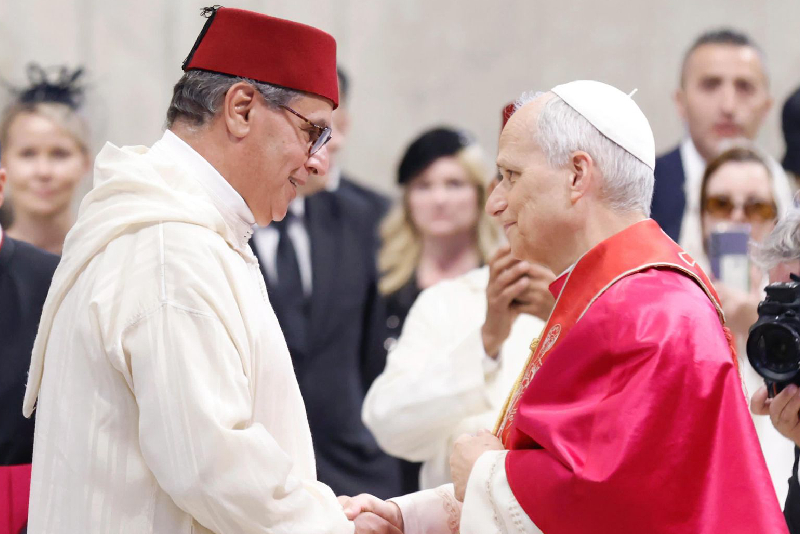 السيد أخنوش يمثل أمير المؤمنين جلالة الملك في حفل التنصيب الرسمي للبابا ليو الرابع عشر السيد أخنوش يمثل أمير المؤمنين جلالة الملك في حفل التنصيب الرسمي للبابا ليو الرابع عشر