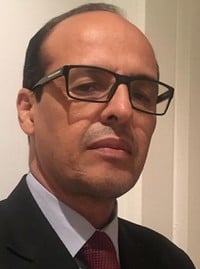 الوضع القانوني لتواجد المنقبين الموريتانيين في المنطقة العازلة.. قراءة للدكتور الطيار في الأبعاد القانونية والسياسية الوضع القانوني لتواجد المنقبين الموريتانيين في المنطقة العازلة.. قراءة للدكتور الطيار في الأبعاد القانونية والسياسية