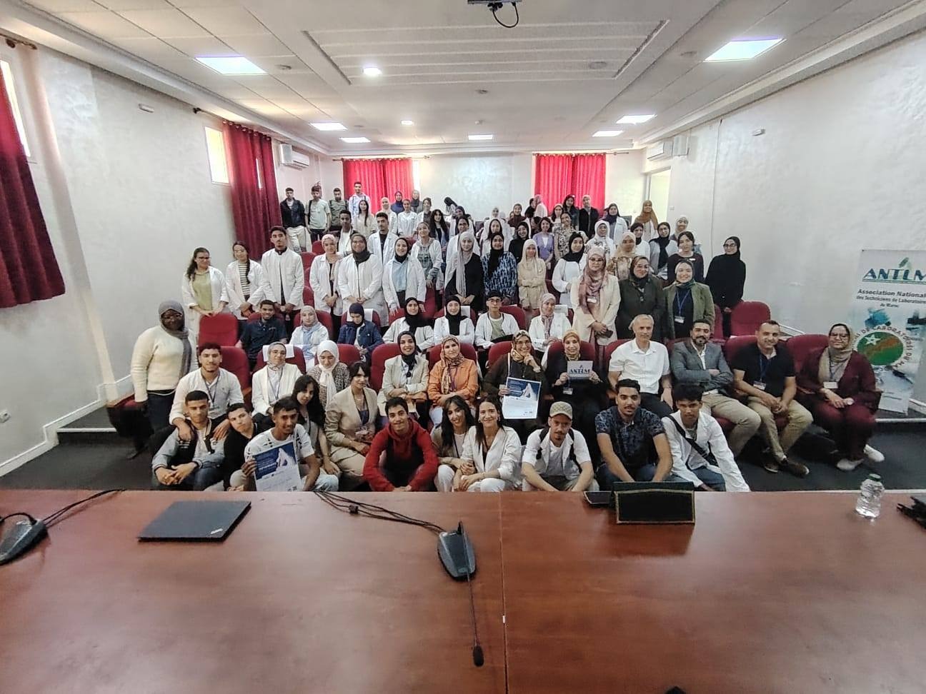 نظمه المعهد العالي للمهن التمريضية وتقنيات الصحة بمكناس يوم الدراسي حول سلامة وجودة تحاقن الدم