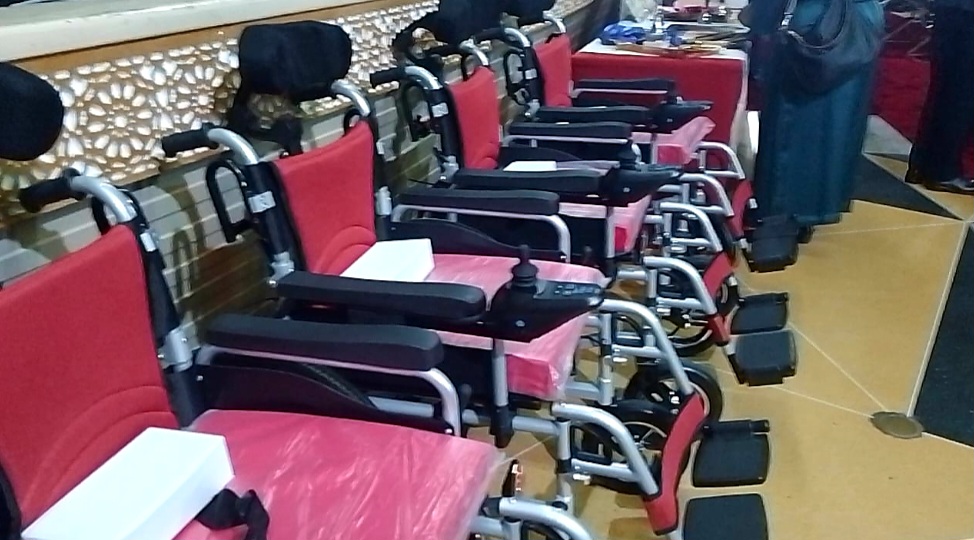 مكناس تحتفل بالذكرى الـ68 لتأسيس التعاون الوطني وسط أجواء مميزة أنشطة متنوعة وتكريم مستفيدين وفرق رياضية بحضور رسمي وازن مكناس تحتفل بالذكرى الـ68 لتأسيس التعاون الوطني وسط أجواء مميزة أنشطة متنوعة وتكريم مستفيدين وفرق رياضية بحضور رسمي وازن