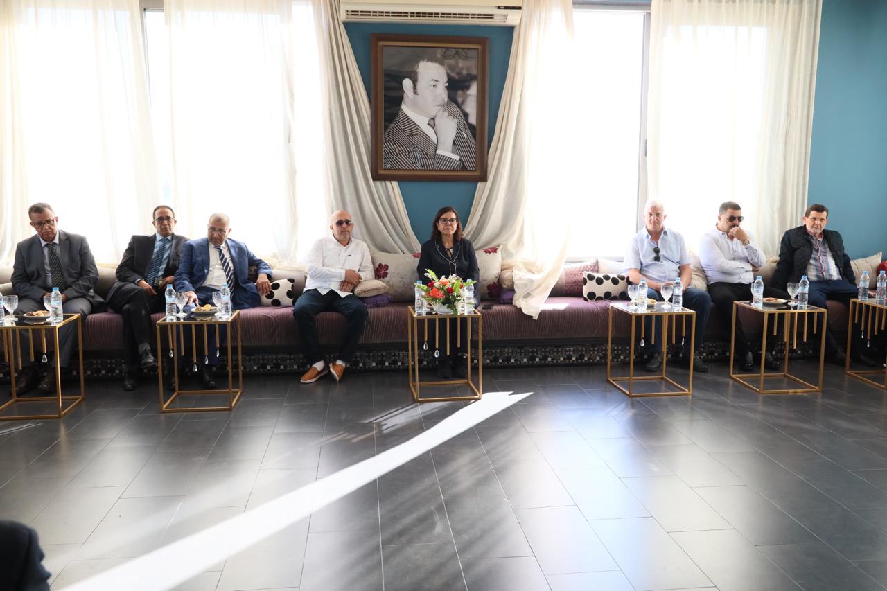 السيدة زكية الدريوش تلتقي بمهنيي الصيد البحري بالحسيمة بحضور السيد رئيس غرفة الصيد البحري المتوسطية. 