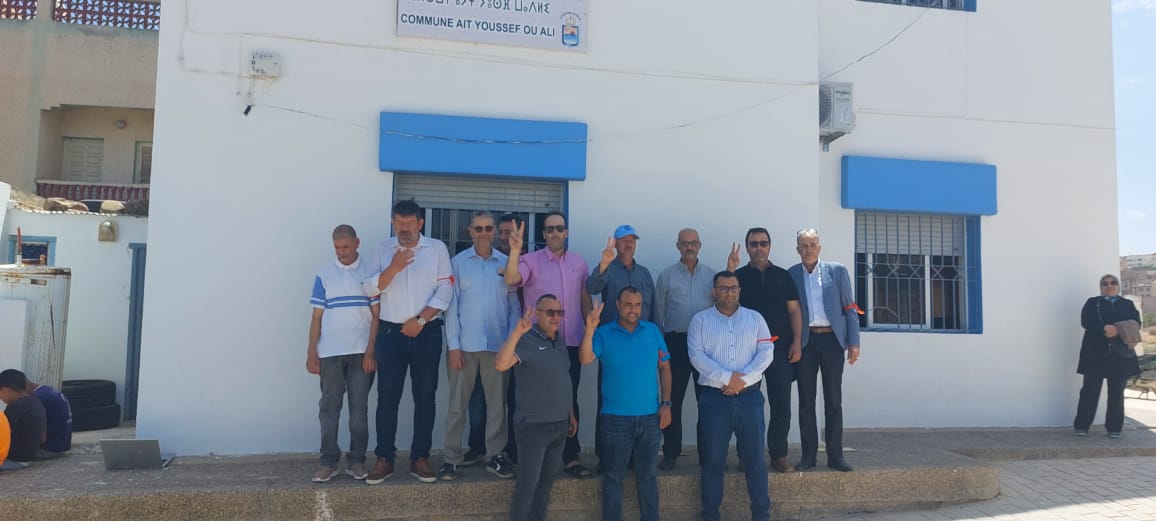 وفد من المكتب الإقليمي للجامعة يزور فرع آيت يوسف وعلي تضامنًا مع معركته النضالية