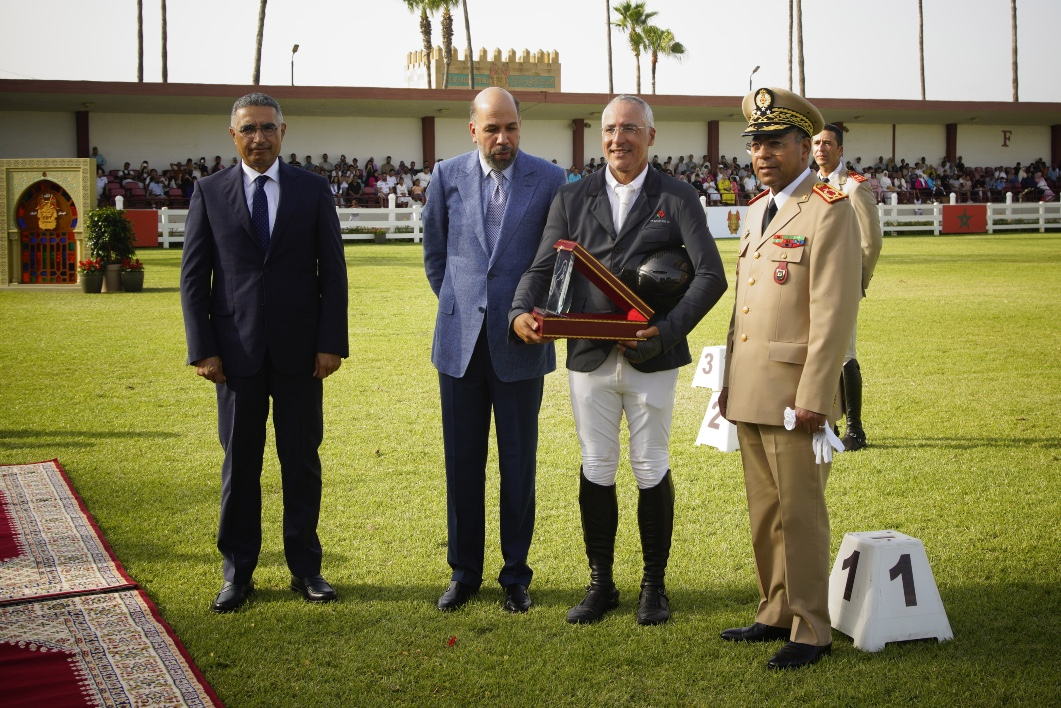 المباراة الرسمية للقفز على الحواجز ثلاث نجوم .. الغالي بوقاع يفوز بالجائزة الكبرى لصاحب الجلالة الملك محمد السادس 