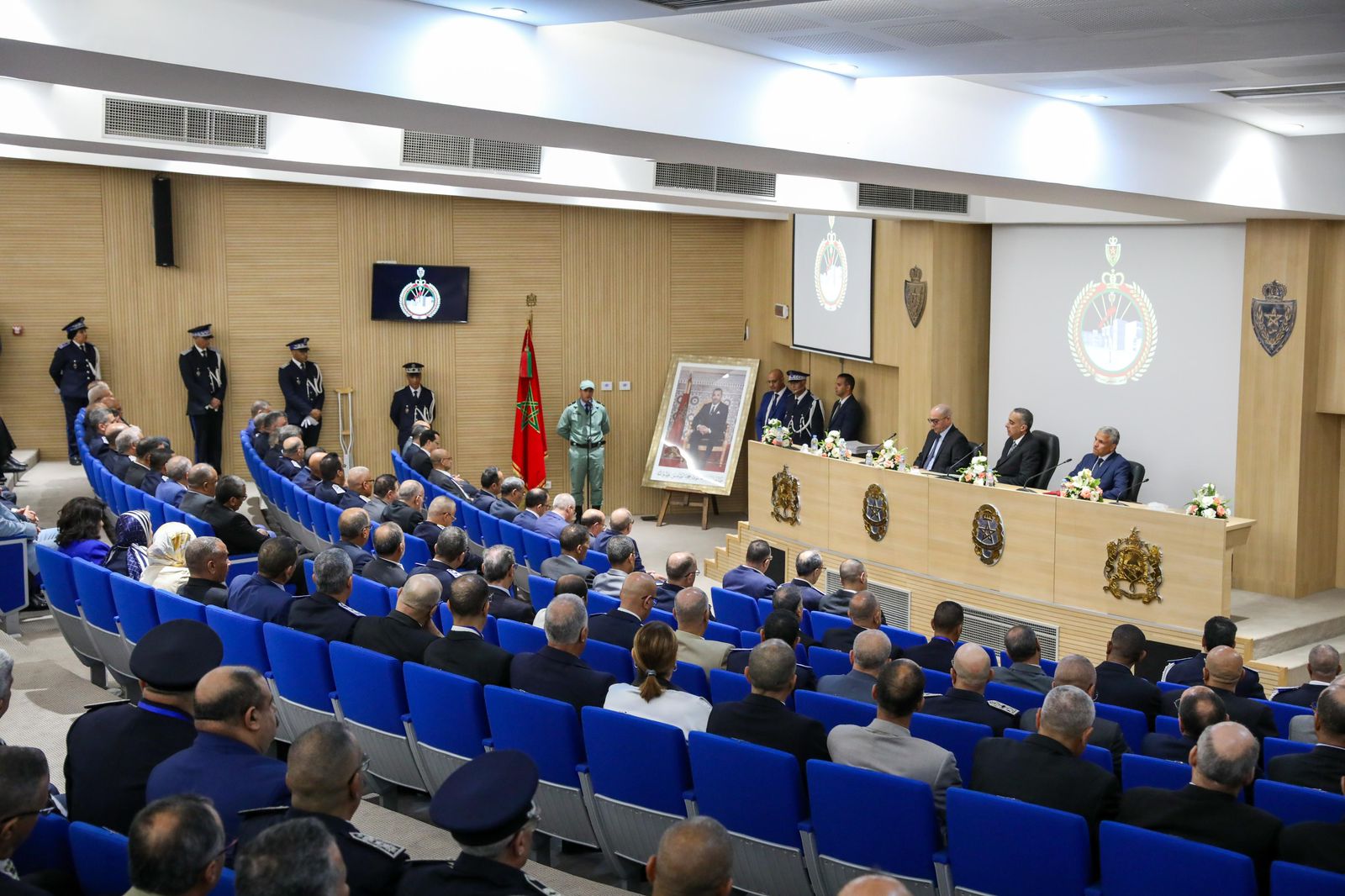 المعهد الملكي للشرطة يحتضن يوما دراسيا حول موضوع المعهد الملكي للشرطة يحتضن يوما دراسيا حول موضوع