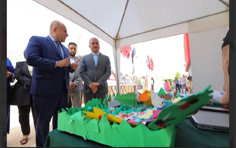 سفيرة الوحدة الترابية و المديرة التربوية لمجموعة مدارس لافوندسيون وسعادة سفير جمهورية العراق السيد عماد مرزا وسعادة سفير جمهورية مصر العربية السيد احمد نهاد عبد اللطيف وعمداء الجامعات و اكادميين ودكاترة وباحثين ، يفتتحون ملتقى لافوندسيون للتربية البيئية والتنمية المستدامة في دورته الثالثة سفيرة الوحدة الترابية و المديرة التربوية لمجموعة مدارس لافوندسيون وسعادة سفير جمهورية العراق السيد عماد مرزا وسعادة سفير جمهورية مصر العربية السيد احمد نهاد عبد اللطيف وعمداء الجامعات و اكادميين ودكاترة وباحثين ، يفتتحون ملتقى لافوندسيون للتربية البيئية والتنمية المستدامة في دورته الثالثة