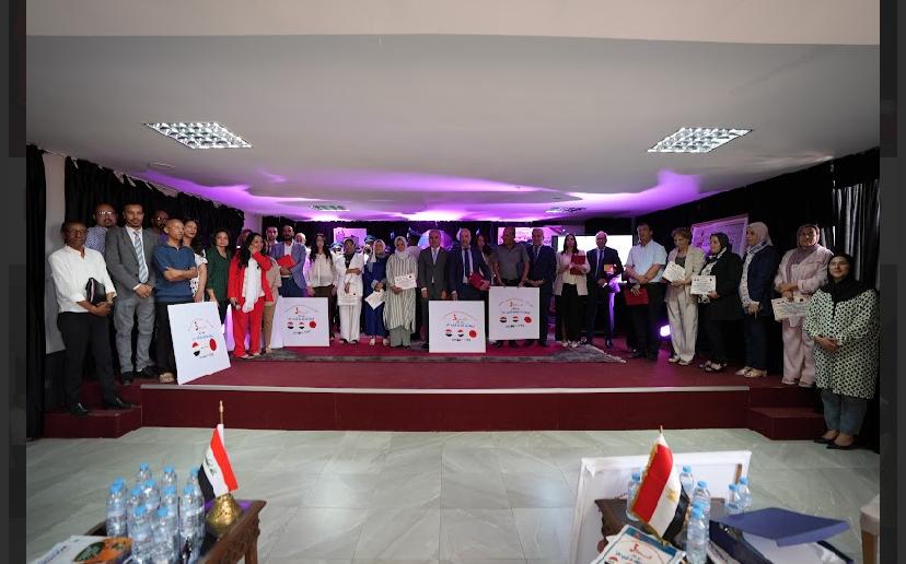 سفيرة الوحدة الترابية و المديرة التربوية لمجموعة مدارس لافوندسيون وسعادة سفير جمهورية العراق السيد عماد مرزا وسعادة سفير جمهورية مصر العربية السيد احمد نهاد عبد اللطيف وعمداء الجامعات و اكادميين ودكاترة وباحثين ، يفتتحون ملتقى لافوندسيون للتربية البيئية والتنمية المستدامة في دورته الثالثة سفيرة الوحدة الترابية و المديرة التربوية لمجموعة مدارس لافوندسيون وسعادة سفير جمهورية العراق السيد عماد مرزا وسعادة سفير جمهورية مصر العربية السيد احمد نهاد عبد اللطيف وعمداء الجامعات و اكادميين ودكاترة وباحثين ، يفتتحون ملتقى لافوندسيون للتربية البيئية والتنمية المستدامة في دورته الثالثة