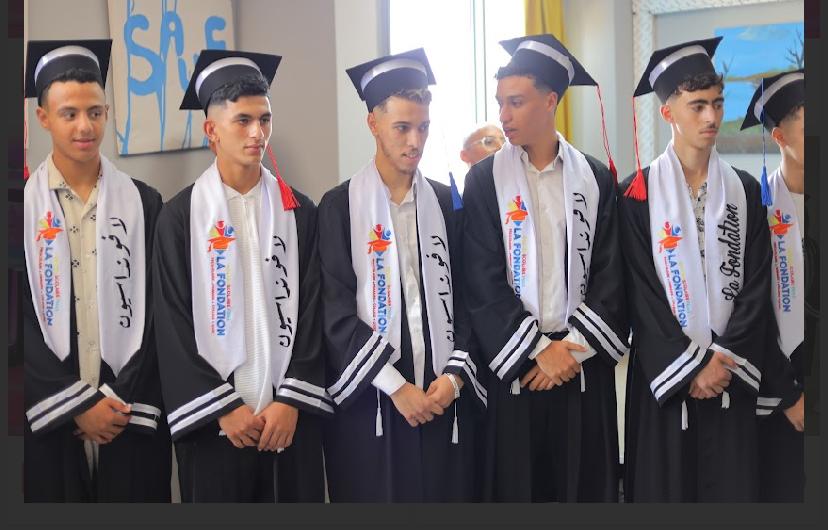 سفيرة الوحدة الترابية و المديرة التربوية لمجموعة مدارس لافوندسيون وسعادة سفير جمهورية العراق السيد عماد مرزا وسعادة سفير جمهورية مصر العربية السيد احمد نهاد عبد اللطيف وعمداء الجامعات و اكادميين ودكاترة وباحثين ، يفتتحون ملتقى لافوندسيون للتربية البيئية والتنمية المستدامة في دورته الثالثة سفيرة الوحدة الترابية و المديرة التربوية لمجموعة مدارس لافوندسيون وسعادة سفير جمهورية العراق السيد عماد مرزا وسعادة سفير جمهورية مصر العربية السيد احمد نهاد عبد اللطيف وعمداء الجامعات و اكادميين ودكاترة وباحثين ، يفتتحون ملتقى لافوندسيون للتربية البيئية والتنمية المستدامة في دورته الثالثة