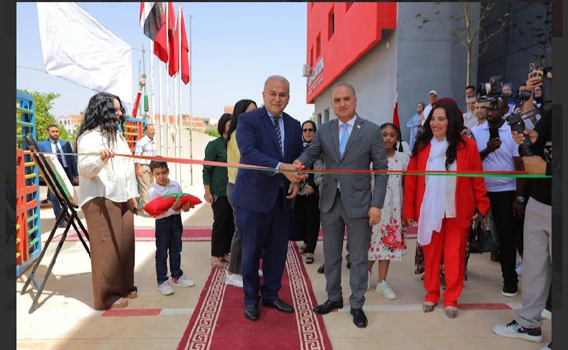 سفيرة الوحدة الترابية و المديرة التربوية لمجموعة مدارس لافوندسيون وسعادة سفير جمهورية العراق السيد عماد مرزا وسعادة سفير جمهورية مصر العربية السيد احمد نهاد عبد اللطيف وعمداء الجامعات و اكادميين ودكاترة وباحثين ، يفتتحون ملتقى لافوندسيون للتربية البيئية والتنمية المستدامة في دورته الثالثة سفيرة الوحدة الترابية و المديرة التربوية لمجموعة مدارس لافوندسيون وسعادة سفير جمهورية العراق السيد عماد مرزا وسعادة سفير جمهورية مصر العربية السيد احمد نهاد عبد اللطيف وعمداء الجامعات و اكادميين ودكاترة وباحثين ، يفتتحون ملتقى لافوندسيون للتربية البيئية والتنمية المستدامة في دورته الثالثة