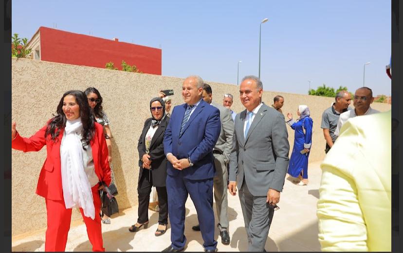 سفيرة الوحدة الترابية و المديرة التربوية لمجموعة مدارس لافوندسيون وسعادة سفير جمهورية العراق السيد عماد مرزا وسعادة سفير جمهورية مصر العربية السيد احمد نهاد عبد اللطيف وعمداء الجامعات و اكادميين ودكاترة وباحثين ، يفتتحون ملتقى لافوندسيون للتربية البيئية والتنمية المستدامة في دورته الثالثة سفيرة الوحدة الترابية و المديرة التربوية لمجموعة مدارس لافوندسيون وسعادة سفير جمهورية العراق السيد عماد مرزا وسعادة سفير جمهورية مصر العربية السيد احمد نهاد عبد اللطيف وعمداء الجامعات و اكادميين ودكاترة وباحثين ، يفتتحون ملتقى لافوندسيون للتربية البيئية والتنمية المستدامة في دورته الثالثة