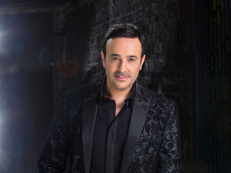 موازين 2025.. صابر الرباعي يشدو بألحان تأسر القلوب وتحيي الذكريات على خشبة مسرح محمد الخامس