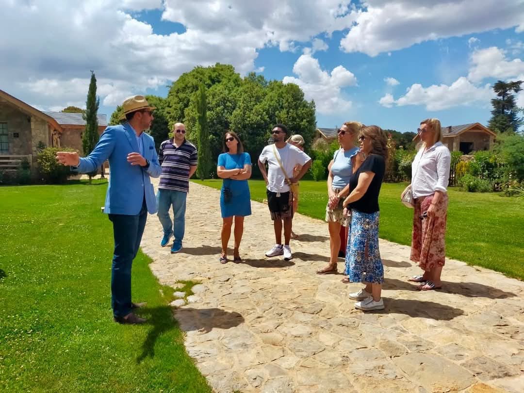 افران تُطلق النسخة الأولى من الملتقى الوطني للسياحة الإيكولوجية والفروسية لتعزيز التنمية المستدامة افران تُطلق النسخة الأولى من الملتقى الوطني للسياحة الإيكولوجية والفروسية لتعزيز التنمية المستدامة