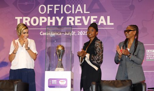 كأس أمم إفريقيا للسيدات (المغرب-2024): الكشف عن الكأس الجديدة للمسابقة في الدار البيضاء كأس أمم إفريقيا للسيدات (المغرب-2024): الكشف عن الكأس الجديدة للمسابقة في الدار البيضاء
