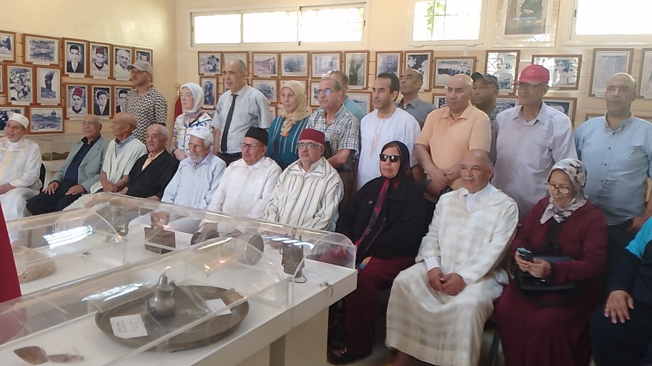 مكناس.. تخليد الذكرى ال 68 لانطلاق أشغال بناء طريق الوحدة مكناس.. تخليد الذكرى ال 68 لانطلاق أشغال بناء طريق الوحدة