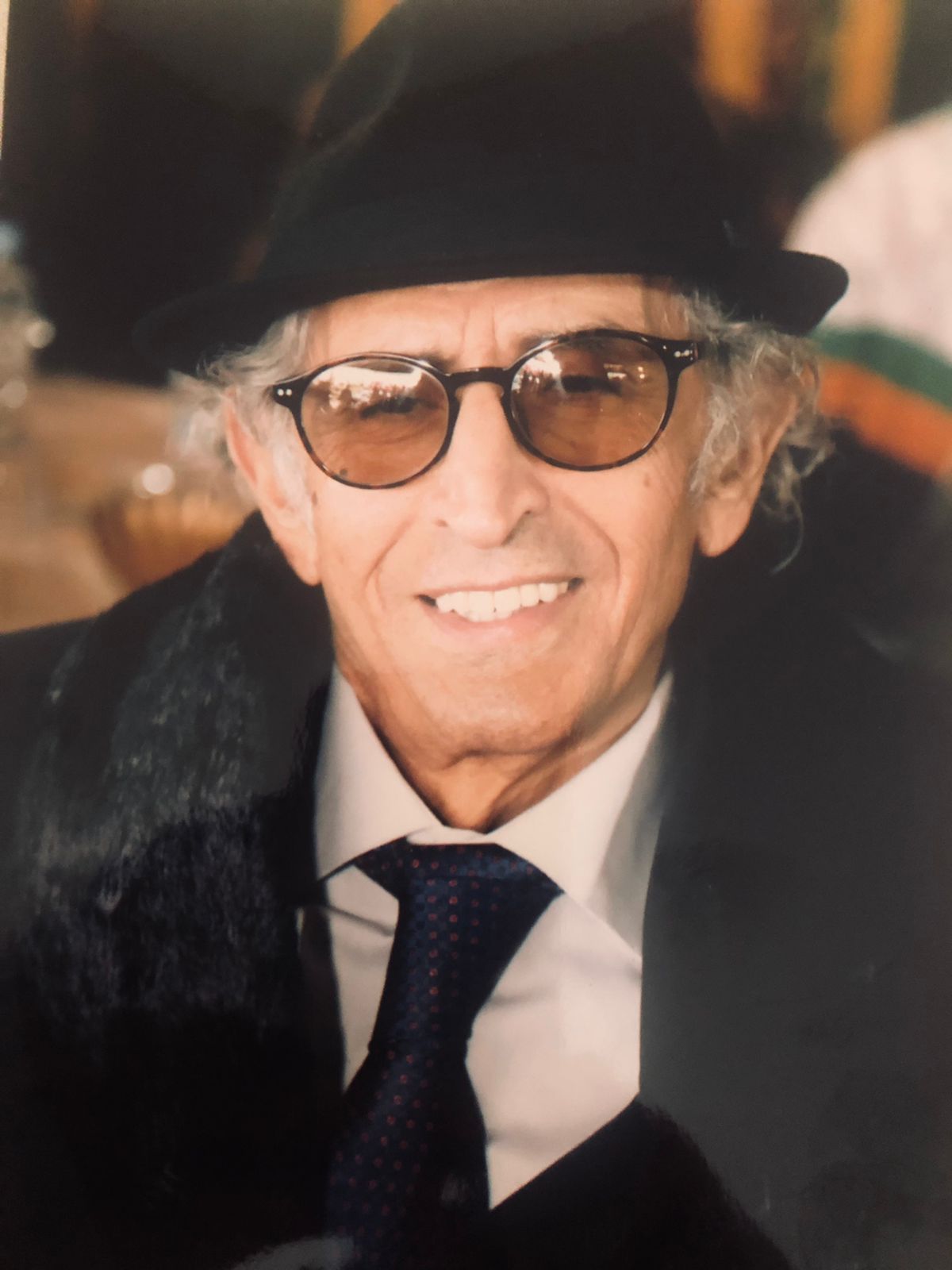 وفاة رجل الأعمال فاروق بوفورو.. أحد رواد تجارة قطع غيار السيارات بمكناس. وفاة رجل الأعمال فاروق بوفورو.. أحد رواد تجارة قطع غيار السيارات بمكناس.