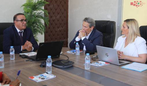 وفد فرنسي يطّلع على دينامية التنمية بجهة الداخلة وادي الذهب وفد فرنسي يطّلع على دينامية التنمية بجهة الداخلة وادي الذهب