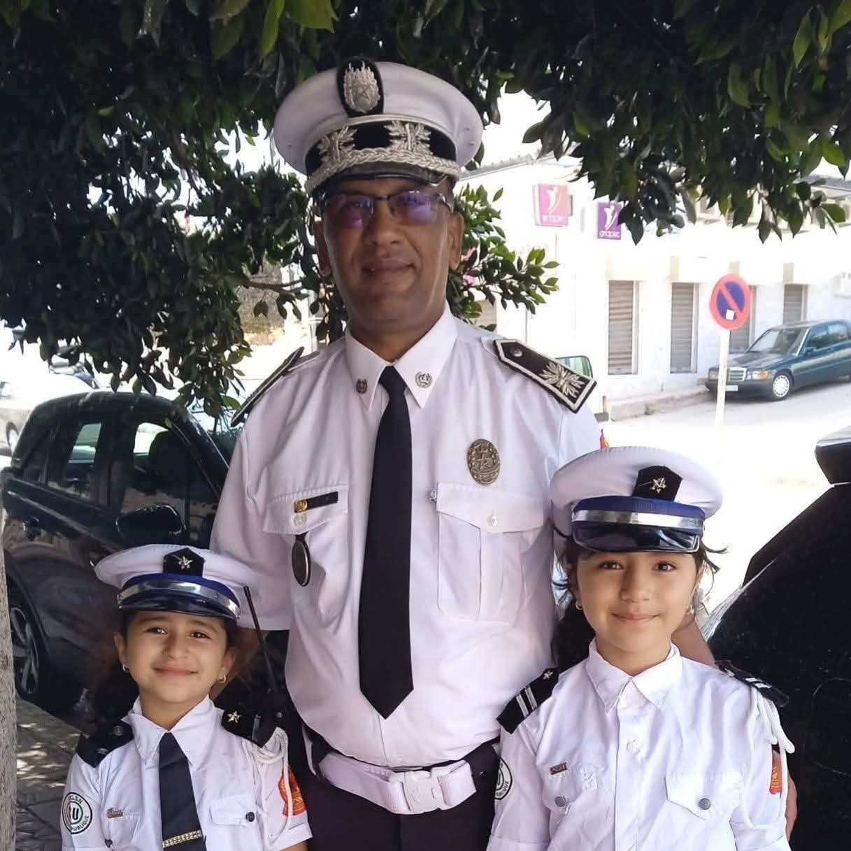 وفاة مفاجئة لشرطي مرور بالحسيمة تُخيم بالحزن على المدينة