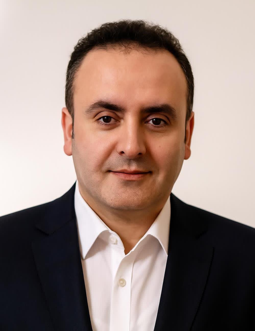 الحسيمة تتألق هذا الصيف بفضل رؤى عامل الإقليم