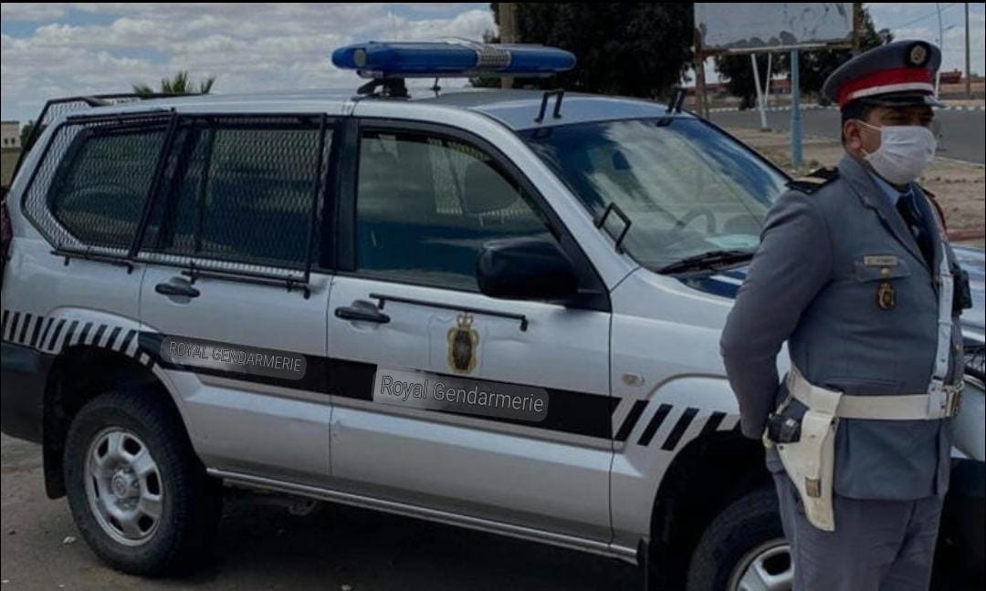 الدرك الملكي يشن حملة أمنية على شاطئ تلايوسف لمكافحة استهلاك الدرك الملكي يشن حملة أمنية على شاطئ تلايوسف لمكافحة استهلاك