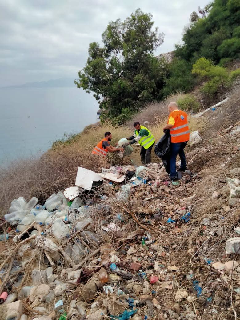 حملة بيئية بجبل موروبييخو.. جمعية ميرامار تنخرط في حماية الفضاءات الطبيعية بالحسيمة حملة بيئية بجبل موروبييخو.. جمعية ميرامار تنخرط في حماية الفضاءات الطبيعية بالحسيمة