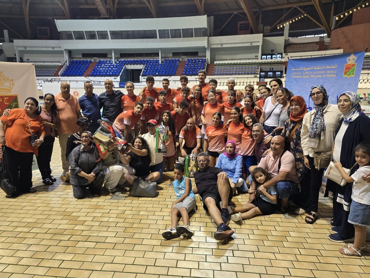 سباحو جمعية النادي الرياضي المكناسي يحصدون المجد بثلاث كؤوس في بطولة المغرب بالدار البيضاء سباحو جمعية النادي الرياضي المكناسي يحصدون المجد بثلاث كؤوس في بطولة المغرب بالدار البيضاء