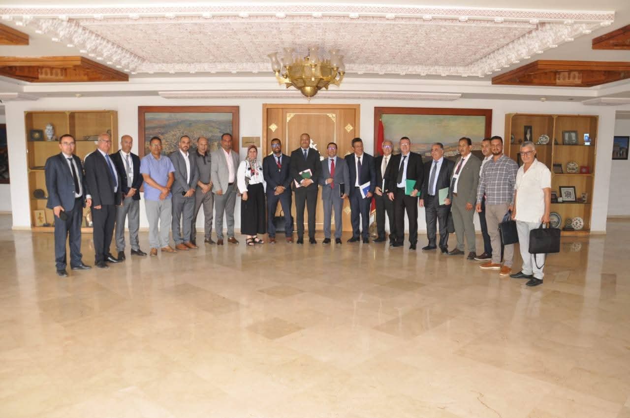 اجتماع استتنائي لرئيس مجموع الجماعات الترابية للتوزيع فاس مكناس مع الشركة الجهوية متعددة الخدمات فاس مكناس اجتماع استتنائي لرئيس مجموع الجماعات الترابية للتوزيع فاس مكناس مع الشركة الجهوية متعددة الخدمات فاس مكناس