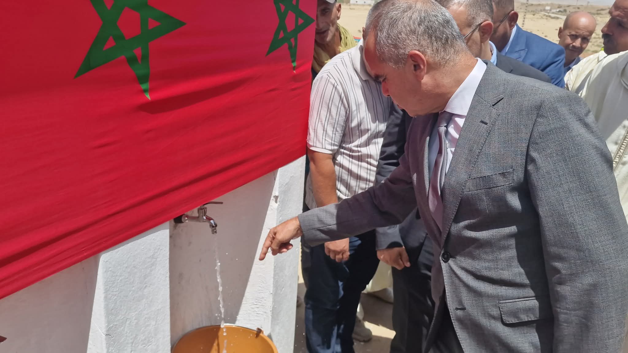 في إطار التدشينات التي قام بها السيد عامل إقليم جرسيف بجماعة مزكيتام، تم إعطاء الانطلاقة الفعلية لتزويد مجموعة من الدواوير بالماء الشروب في إطار التدشينات التي قام بها السيد عامل إقليم جرسيف بجماعة مزكيتام، تم إعطاء الانطلاقة الفعلية لتزويد مجموعة من الدواوير بالماء الشروب