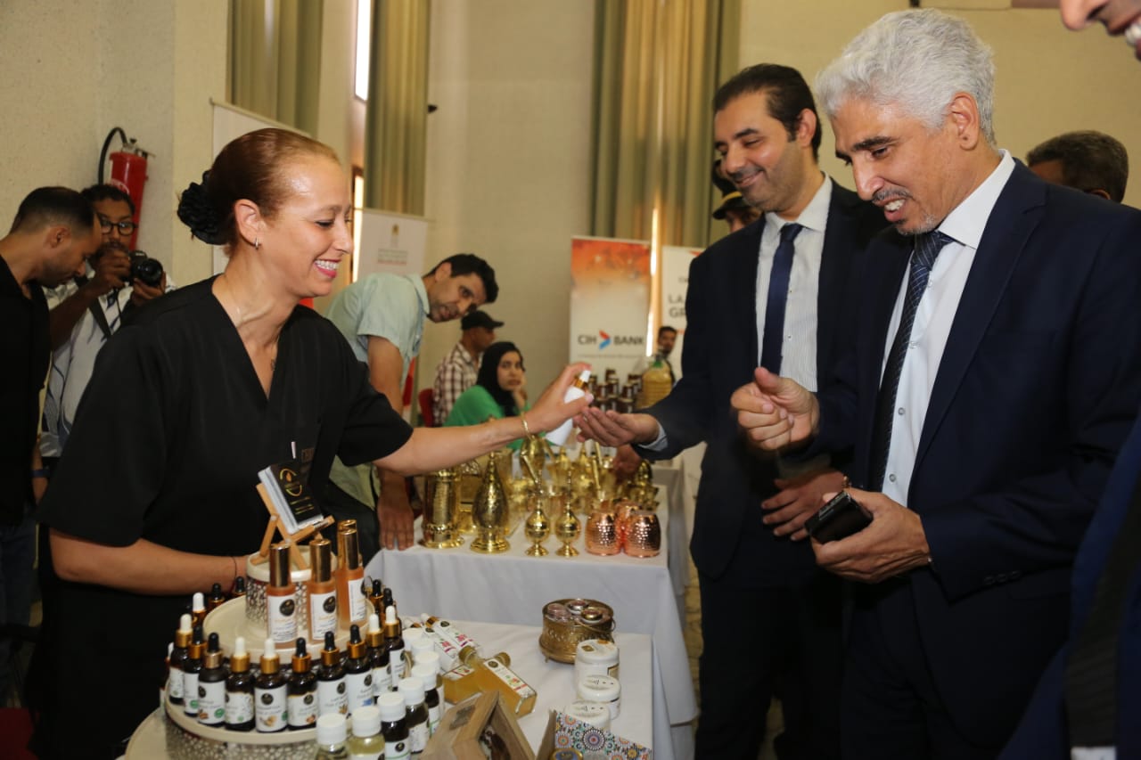 اليوم الوطني للمهاجر: عمالة اقليم مكناس تحتفي بالمغاربة المقيمين بالخارج اليوم الوطني للمهاجر: عمالة اقليم مكناس تحتفي بالمغاربة المقيمين بالخارج