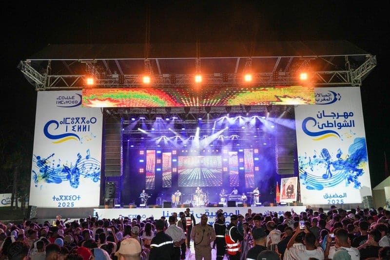 مهرجان الشواطئ: أمسيات موسيقية آسرة على شواطئ المدن الساحلية مهرجان الشواطئ: أمسيات موسيقية آسرة على شواطئ المدن الساحلية