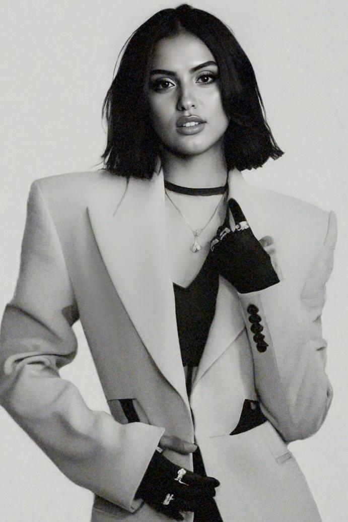 الفنانة الصاعدة زهراء درير تفاجئ جمهورها بأغنية “دوماج” الفنانة الصاعدة زهراء درير تفاجئ جمهورها بأغنية “دوماج”