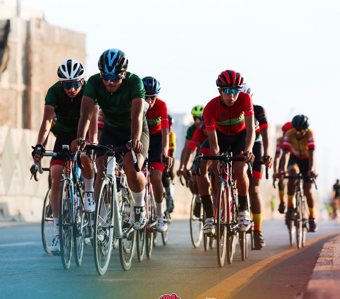 فتيان الدراجة المغربية يعودون بفضية من ليبيا. فتيان الدراجة المغربية يعودون بفضية من ليبيا.