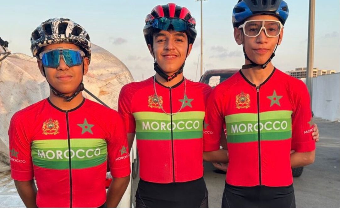 فتيان الدراجة المغربية يعودون بفضية من ليبيا. فتيان الدراجة المغربية يعودون بفضية من ليبيا.