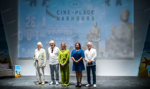 هرهورة.. افتتاح الدورة السادسة من مهرجان سينما الشاطئ وسط حضور وازن لألمع نجوم الشاشة المغربية هرهورة.. افتتاح الدورة السادسة من مهرجان سينما الشاطئ وسط حضور وازن لألمع نجوم الشاشة المغربية