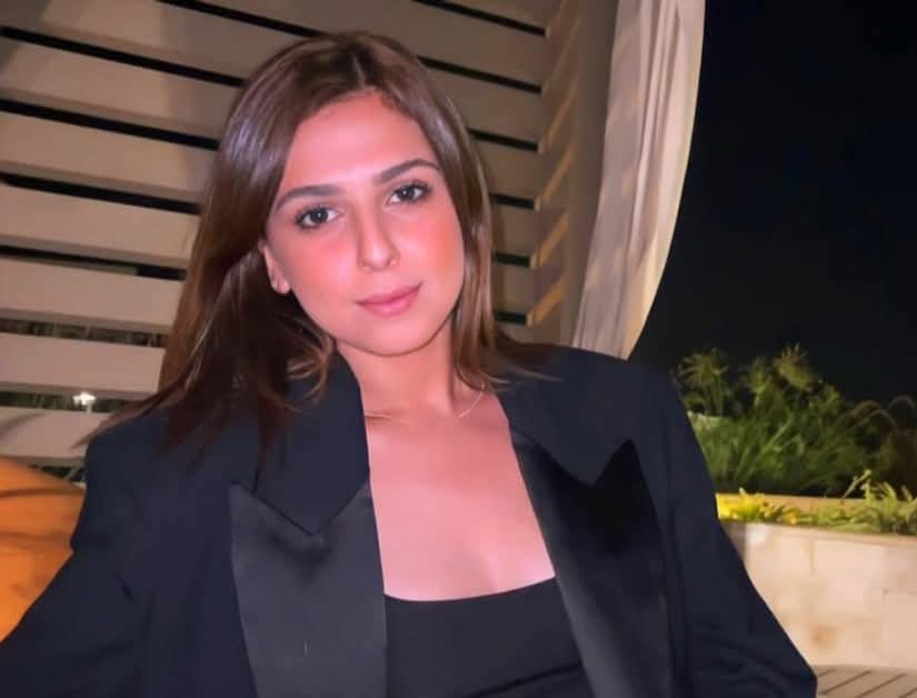 من كان منكم بلا خطيئة فليرمي غيثة عصفور بِحَجَر من كان منكم بلا خطيئة فليرمي غيثة عصفور بِحَجَر