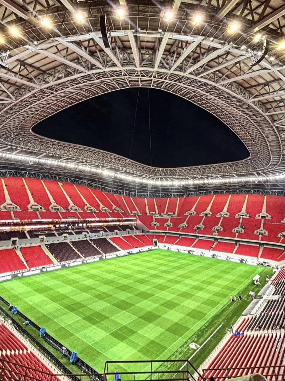 ملعب الأمير مولاي عبد الله: معلمة رياضية حديثة في قلب العاصمة