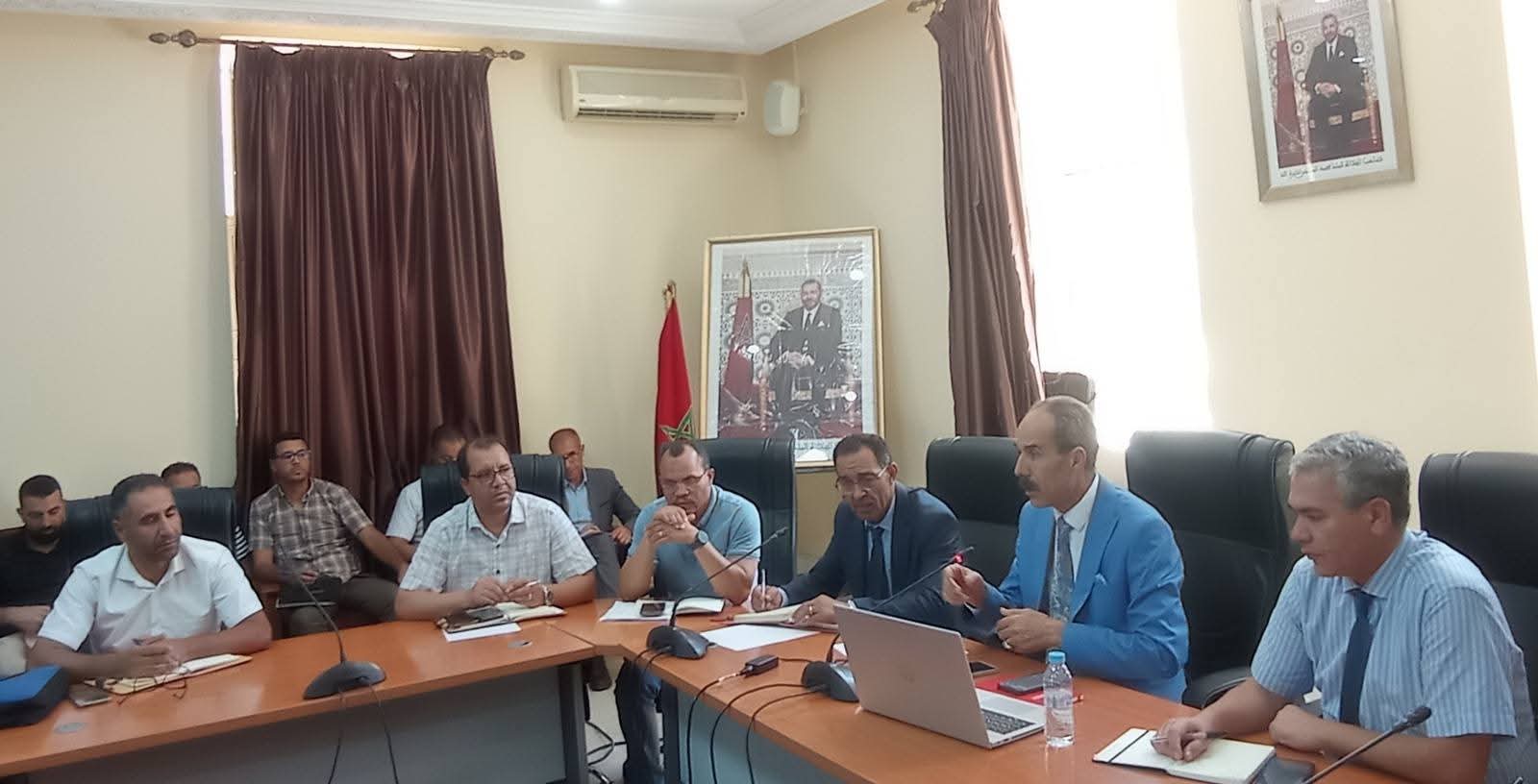 مديرية مكناس: تنظيم لقاءات تواصلية تنسيقية بالمديرية الإقليمية بمكناس مع السيدات والسادة مديرات ومديري المؤسسات التعليمية بالإقليم