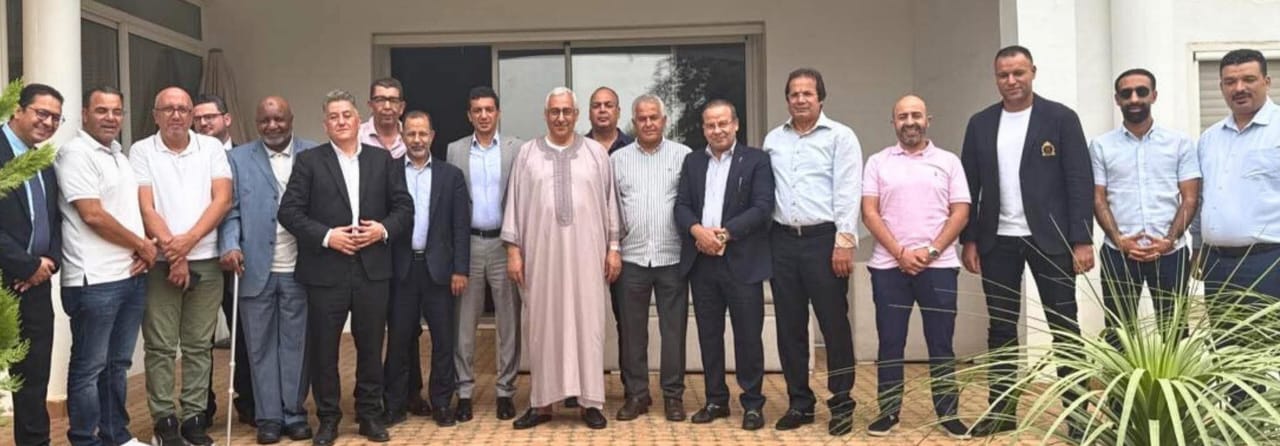عامل مكناس يستقبل المكتب المسير الجديد للنادي المكناسي لكرة القدم