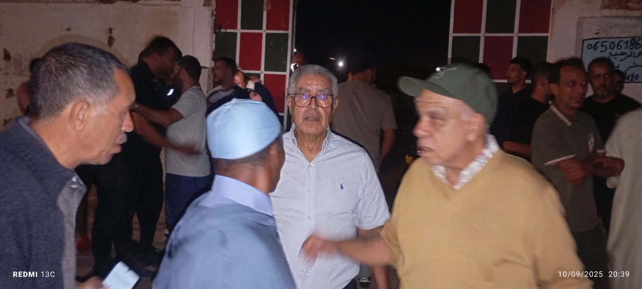 وداع حزين لعبد الصمد أزديوي بحضور أسرته ورفاقه من الرياضة والصحة بمكناس وداع حزين لعبد الصمد أزديوي بحضور أسرته ورفاقه من الرياضة والصحة بمكناس