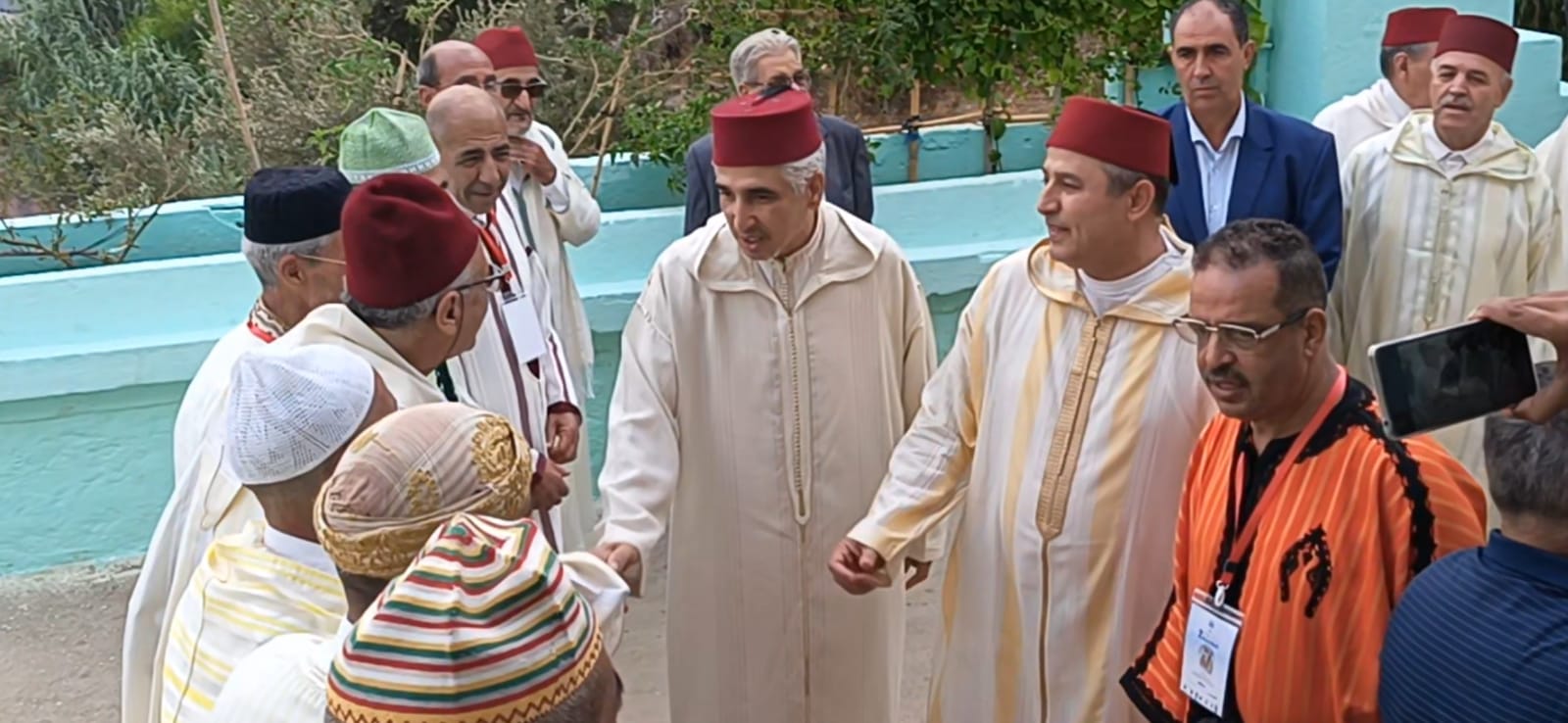 الكاتب العام لعمالة مكناس يترأس حفلا دينيا بمناسبة إنطلاق فعاليات موسم الولي الصالح سيدي علي بن حمدوش الكاتب العام لعمالة مكناس يترأس حفلا دينيا بمناسبة إنطلاق فعاليات موسم الولي الصالح سيدي علي بن حمدوش