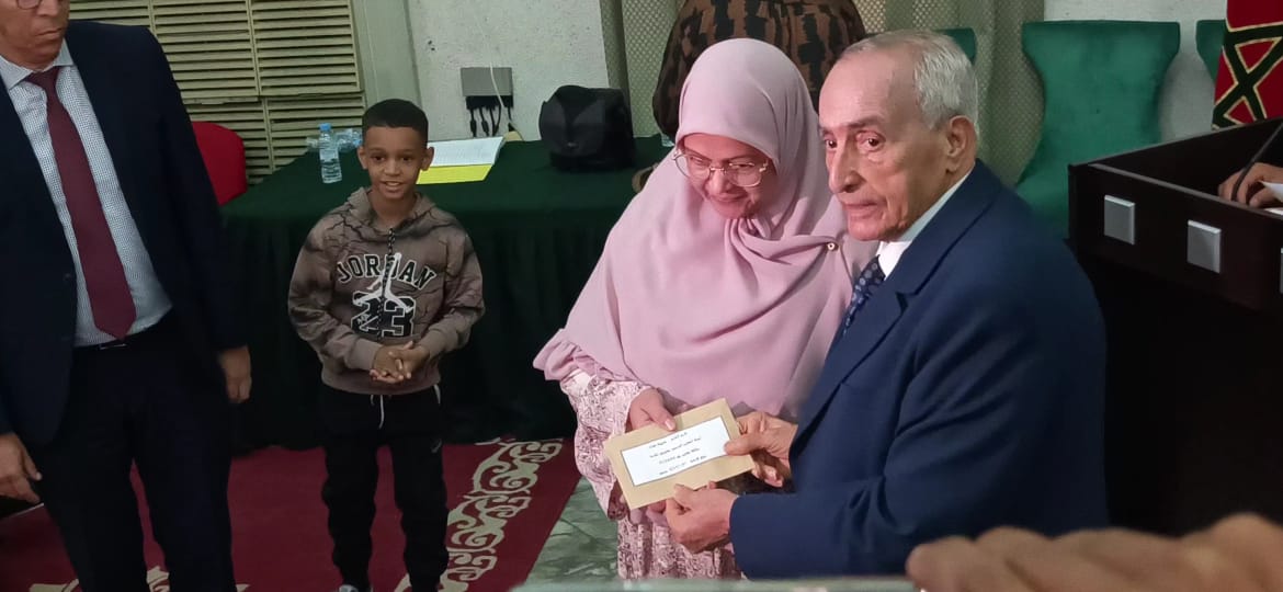 مكناس تحتفي بذكرى معركة وادي بوفكران وتكرم ثمانية من قدماء المقاومين مكناس تحتفي بذكرى معركة وادي بوفكران وتكرم ثمانية من قدماء المقاومين