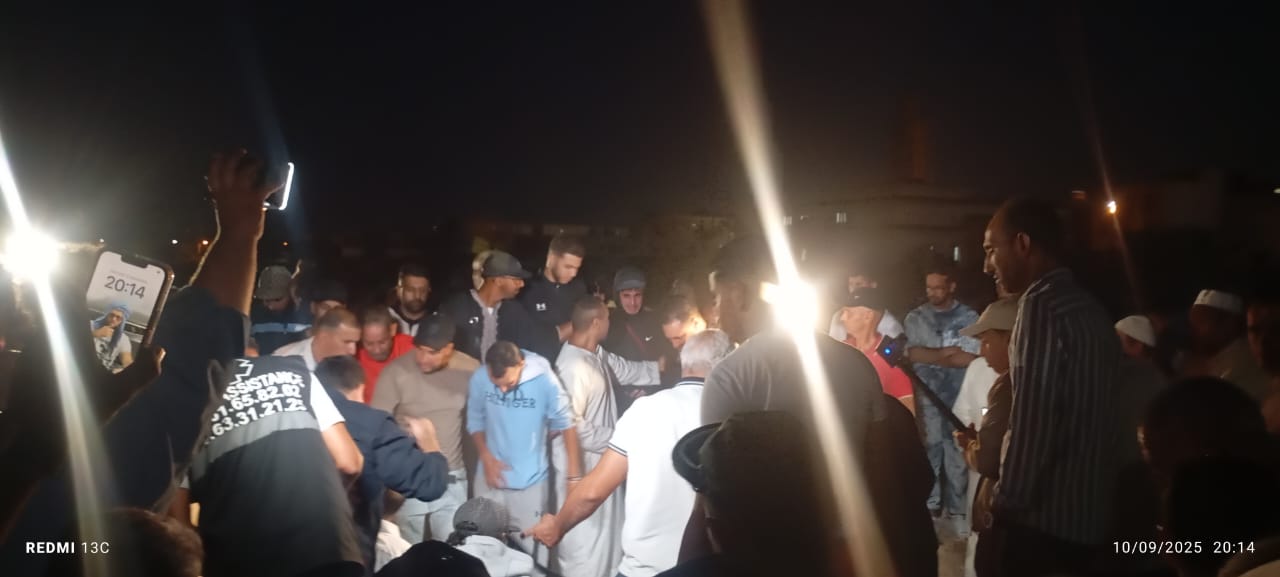 وداع حزين لعبد الصمد أزديوي بحضور أسرته ورفاقه من الرياضة والصحة بمكناس وداع حزين لعبد الصمد أزديوي بحضور أسرته ورفاقه من الرياضة والصحة بمكناس