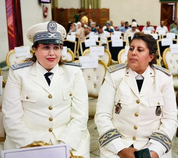 الباشا ايمان لڭات تشرف على عملية تحرير الملك العمومي في برج مولاي عمر بمكناس الباشا ايمان لڭات تشرف على عملية تحرير الملك العمومي في برج مولاي عمر بمكناس