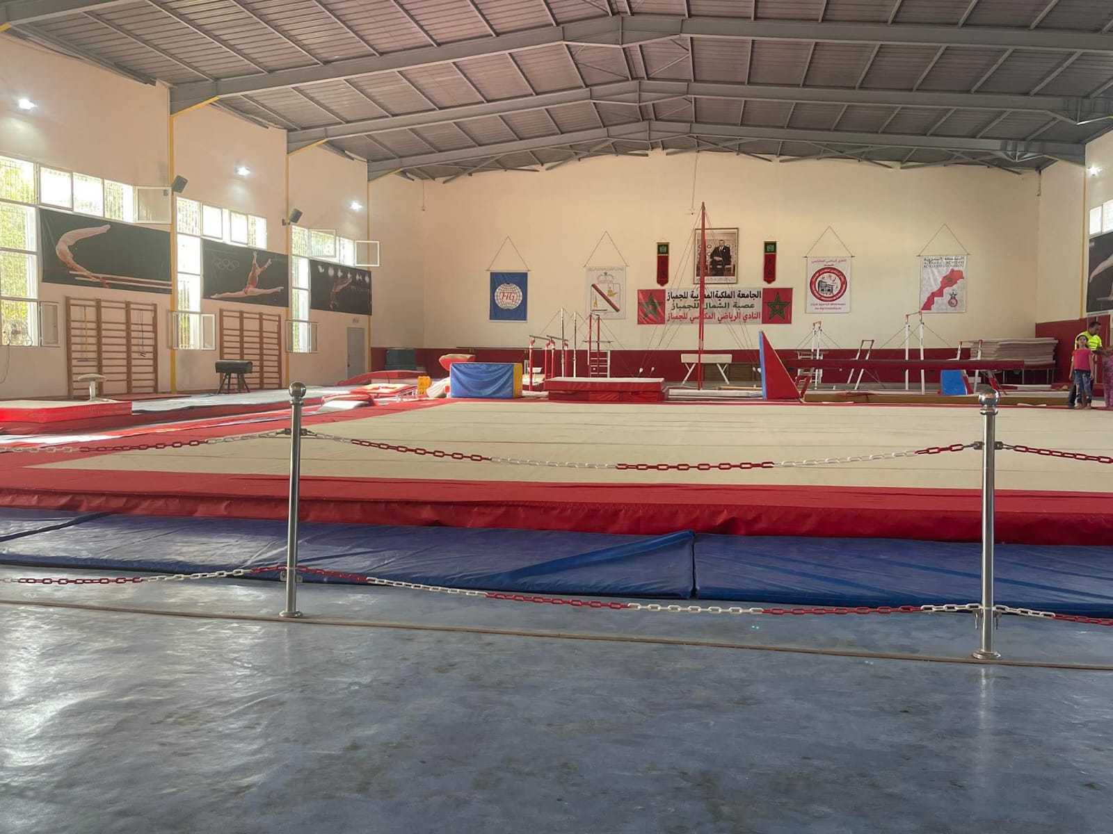 مسيرة رياضية متجذرة منذ التحاق السيد الحاج محمد فؤاد قاسيمي بالنادي الرياضي المكناسي للجمباز سنة 1966 مسيرة رياضية متجذرة منذ التحاق السيد الحاج محمد فؤاد قاسيمي بالنادي الرياضي المكناسي للجمباز سنة 1966