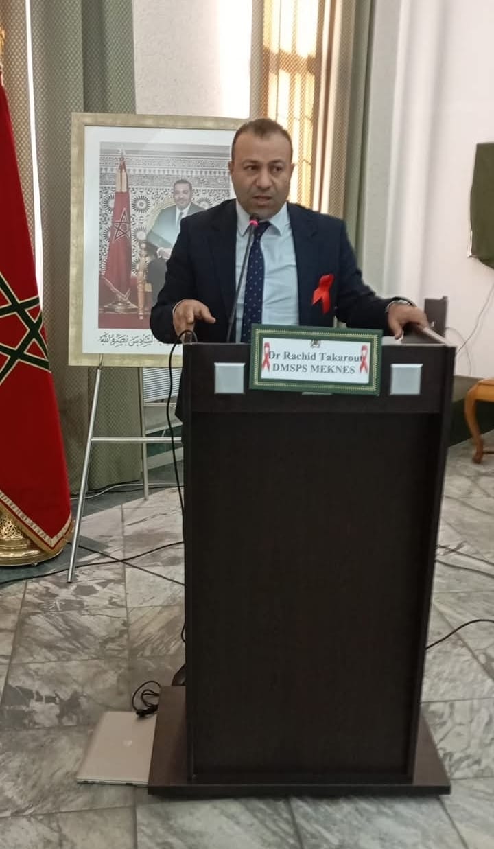 المندوب الإقليمي لوزارة الصحة بمكناس الدكتور رشيد تكروت المعروف باحترافيته العالية والتزامه بخدمة الصحة العامة